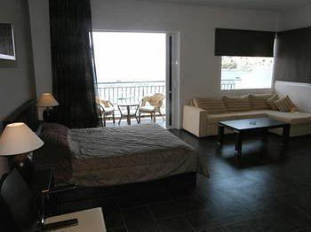 Aris Hotel Tolo Luaran gambar
